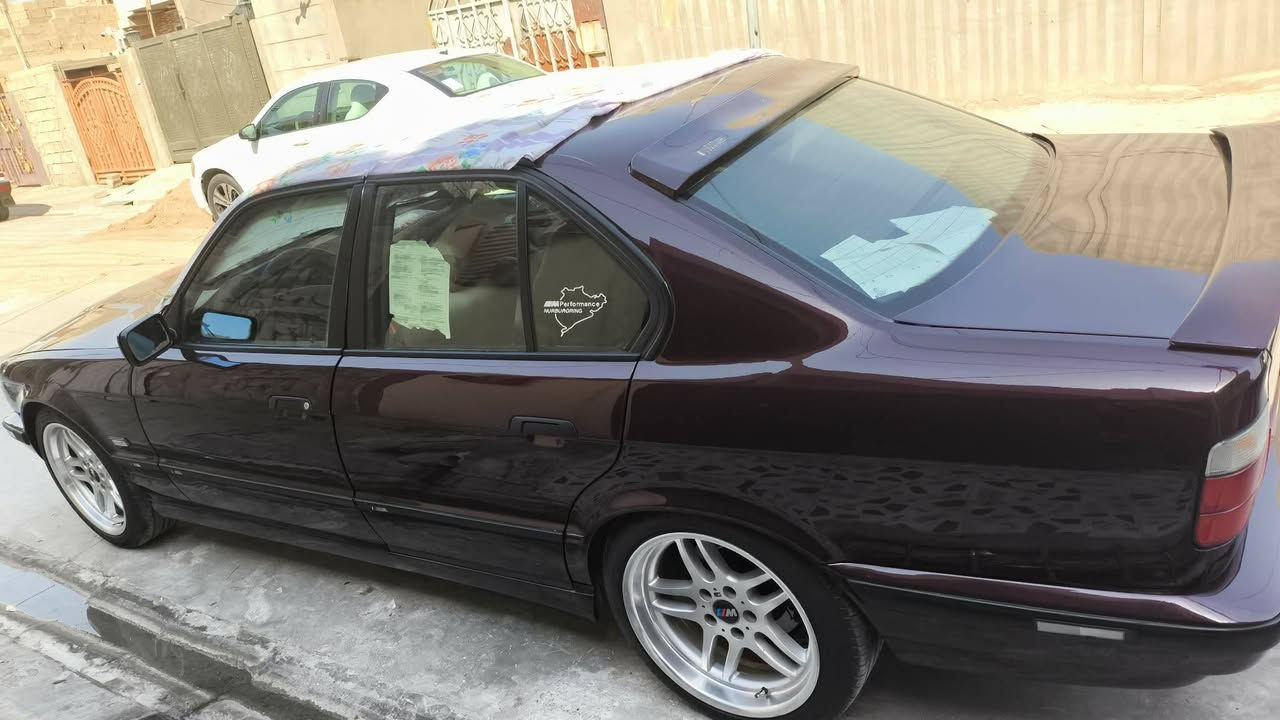 السلام عليكم بي ام BMW حجم 525 موديل 1993 رقم سليمانيه تحويل بشرط مكينه كير كفاله مكينه مسكر فانوس لاتبخير لاتنقيص تدفئه تبريد شغال كهربائيات كلها شغاله تخم تايرات جدد سياره مصبوغه جمالية فقط سيارة احلئ من الصور سعر 60 بيها مجال عنوان كركوك متواجد رقم فقط (***********)

