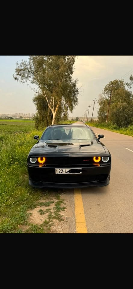 SXT
ماشي ١٣٠ الف
ضرر ٣ قطع 
بجم كبس 
مكان موصل 
للتواصل ***********
سعر ١٦٥
