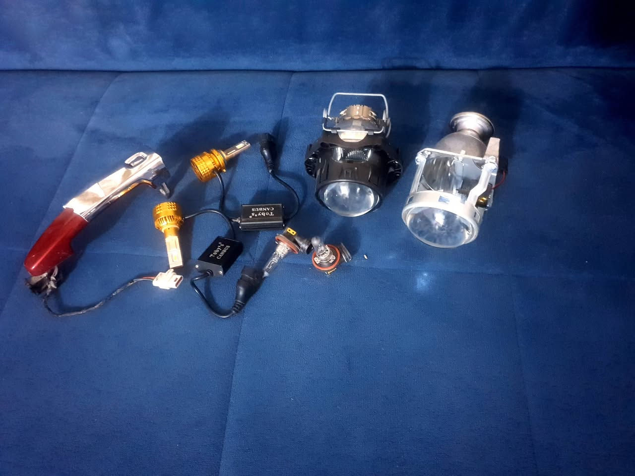 اغراض كونكس للبيع للاتصال *********** او ***********
