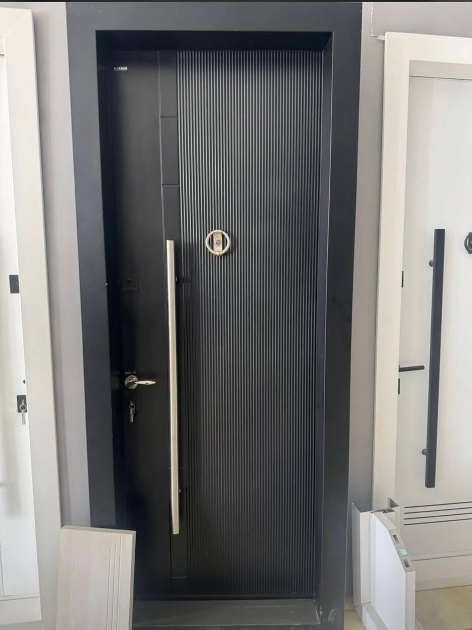 تشكيلة ابواب القاصة 
سعر المتر ٢٠٠ الف 
متوفر شد ونقل لجميع المحافظات 
للاستفسار والحجز راسلنا عبر الخاص


**إذا كنت صاحب هذا الإعلان وتريد حذفه لأي سبب، رجاءا أرسل رسالة إلى الدعم الفني**