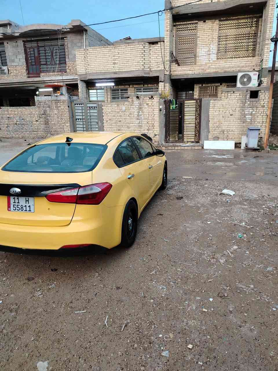 كيه فورتي موديل ٢٠١٦
بسمي مصفر هيه وغرامات
سعر ١٠٧ لعنوان بعداد لتاجي
مكفوله لغود وشواصي ضربتها
جاملغ الخلفي ماواصل لجنطه
***********
