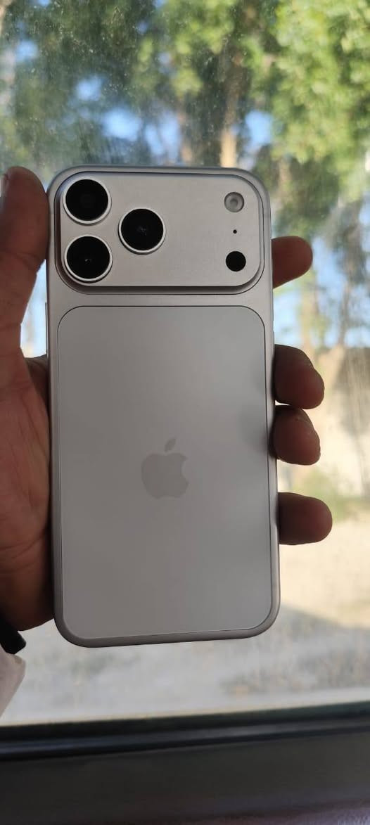 سلام عليكم ايفون 17 برو ماكس باب ثاني امريكي وليس صيني
ذاكره ٢٥٦ بطاريه ١٠٠ بيع او مراوس 
كربلاء مجمع الدره
 اتصال ***********
