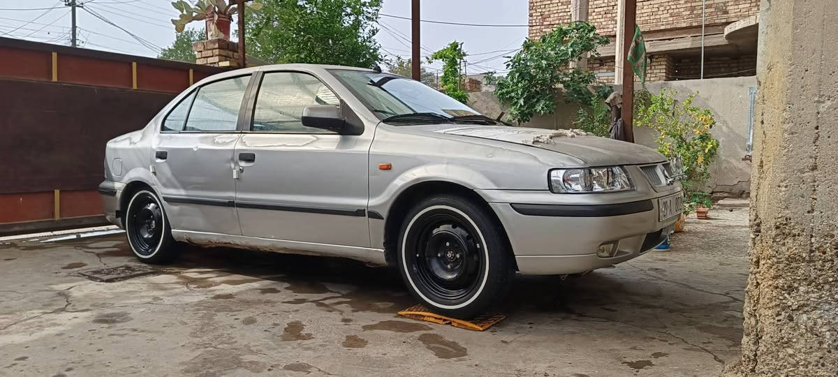 سلام عليكم شباب
سمند موديل 2012 بلاديه لا ضربه ولا صبغ
بسمي تحويل ثاني يوم اكاتبك مروي
رقم واسط مميز مشروع وطني مكاني بغداد 
سياره كير مكينه مكفوله من تنقيص وتبخيرصدر امامي خلفي كله جديد تخم تاير برشلوني خط ابيض داخل جديد سياره مال بيت وصارف عليها صرف الله شاهد يا محافضه بل عرق تعجبك اطلع بيها تراي سياره كل برغي بيها بلادي 
سياره عوزها بس سمكره بيها طخات بل بيبان ودوسات تكلف بل 150 غير هذني مابيها سياره 
سعرها 45 وبيها مجال حك جيتك ***********
ماسنجر ماعندي واتساب موجود
