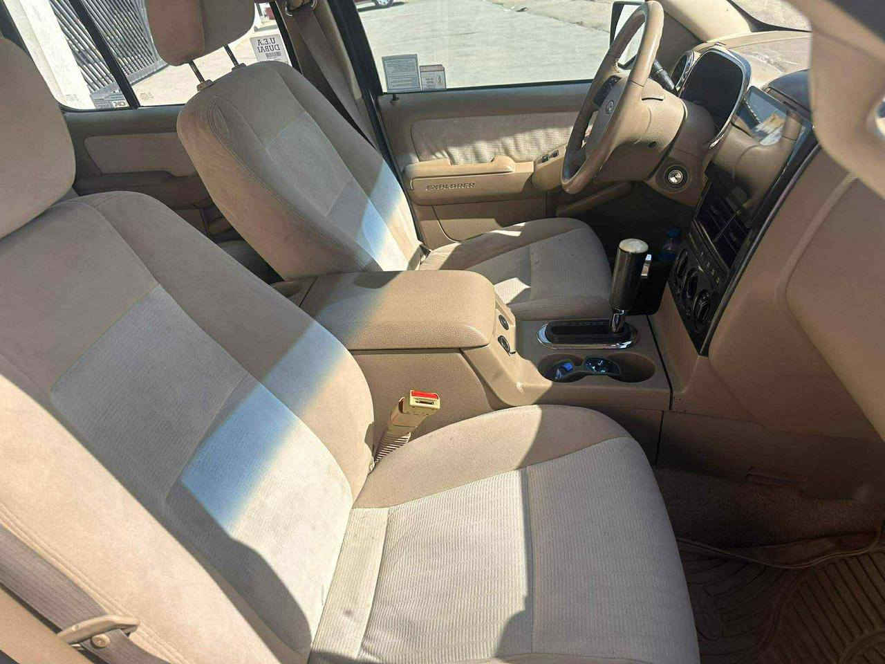 فورد اكسبلور 2007خمسه راكب
محرك كير شرط سياره جاهزه 
رقم سليمانيه شرط التحويل 
تدفاءه وتبريد تبريد قطعتين 
السعر 99 مكانها كركوك
سونار موجود
رقم الهاتف ***********
