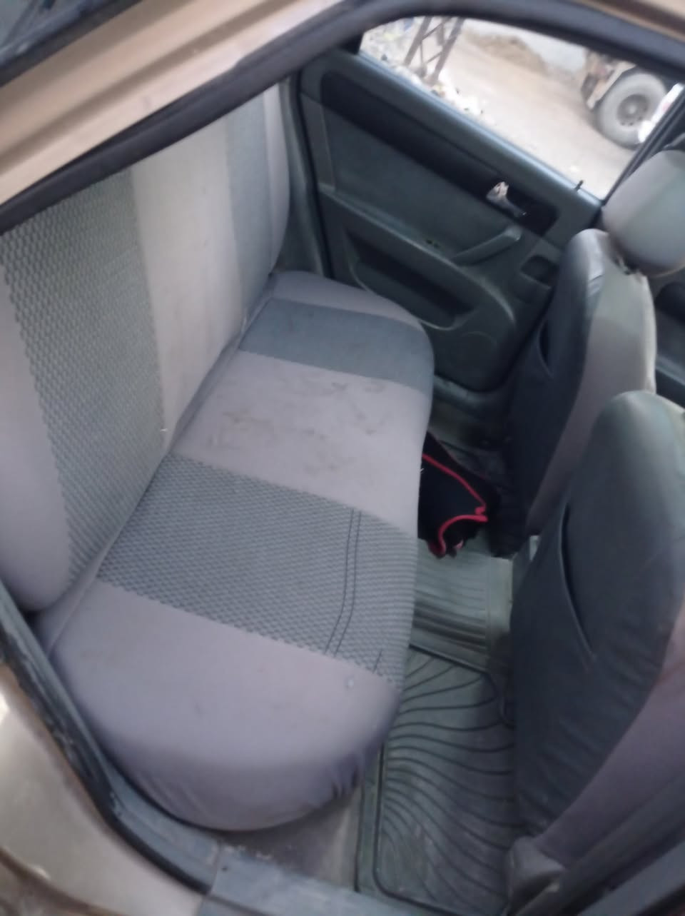 السلام عليكم ورحمه الله وبركاته
اوبترا للبيع 2006 لون ذهبي كير ومحرك شرط تايرات جددوتبريد ثلج كير عادي السيارة بيها قطعتين و دوسة السيارة مايعوزها شي خبر وبيك خير وتدلل السيارة رقم نينوى دولي باسمي
كورك :***********
اسيا : ***********
