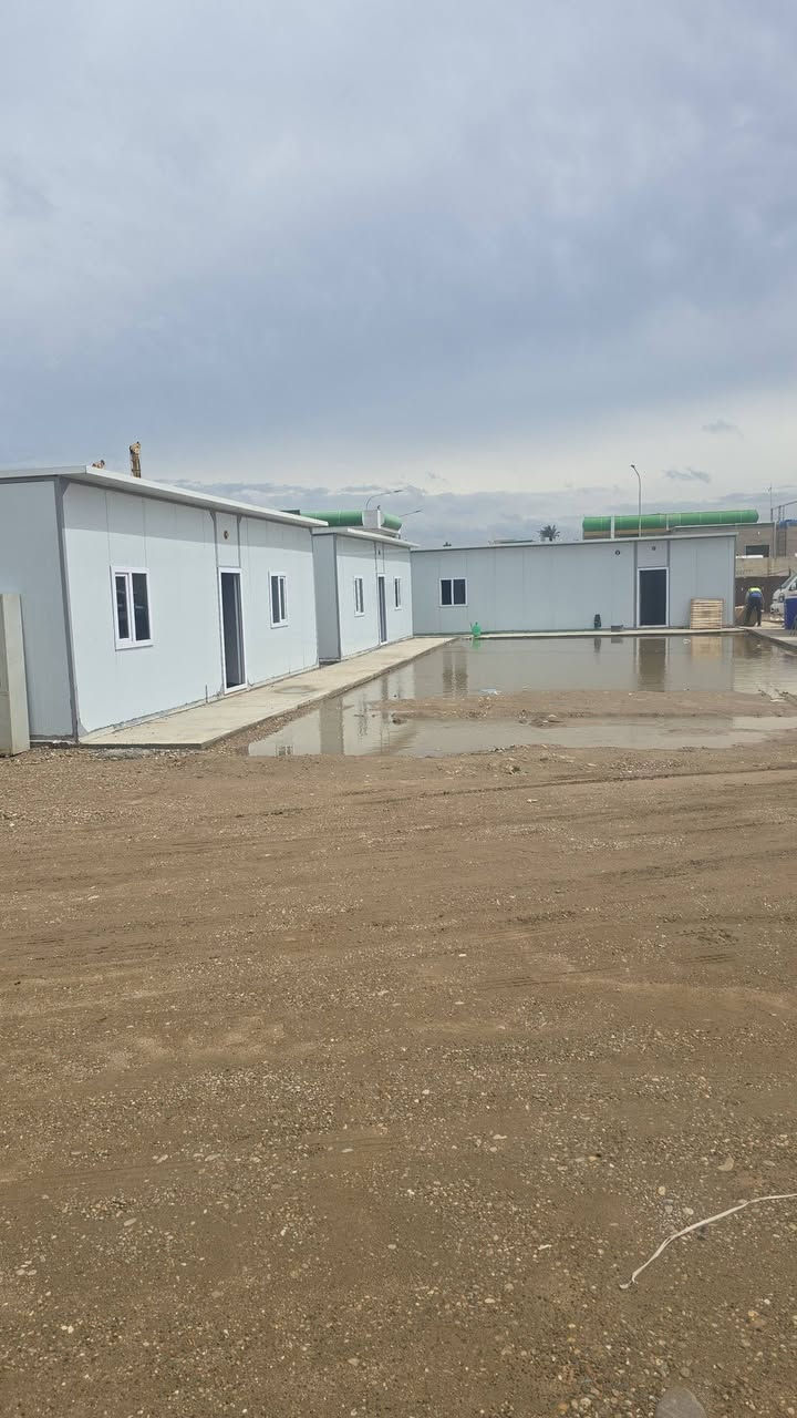 تبحث عن الجودة والمتانة؟ معمل كرفانات الأمجاد يقدم لكم أحدث التصاميم للكرفانات والدور الجاهزة بمواصفات عالمية وعزل حراري مثالي. دقة في التنفيذ وسرعة في التسليم. الأمجاد.. اختيارك الأضمن للسكن والعمل."معمل كرفانات الأمجاد يضع بين يديك خبرته الطويلة في صناعة الكرفانات والدور الجاهزة.
للاستفسار  0771557755 او *********** اتصل وتدلل
