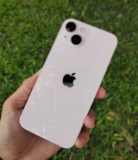 ايفون  13عادي للبيع  جهاز نضيف ماخذة   جهاز ما مبدل بي شي وتر   بطاريت...