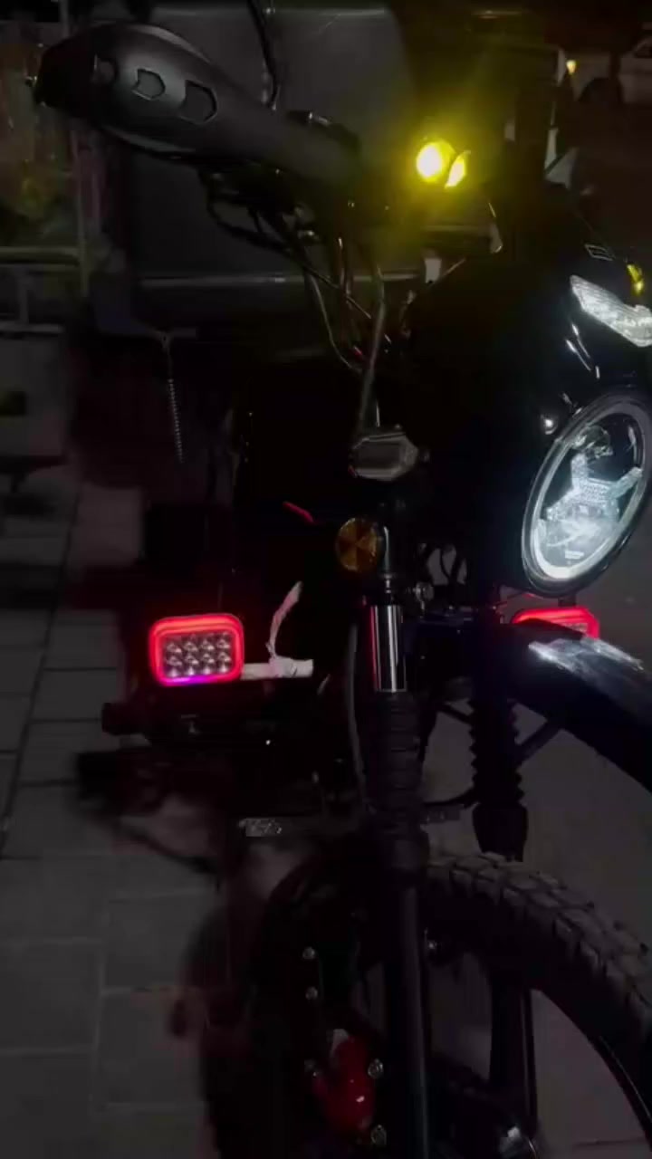 السلام عليكم دراجه بوكسر دايوان بسم الشركه تحويل بسم المشتري رقم اربيل ماشيه 700 موديل 26 
بغداد مدينه الصدر ***********
