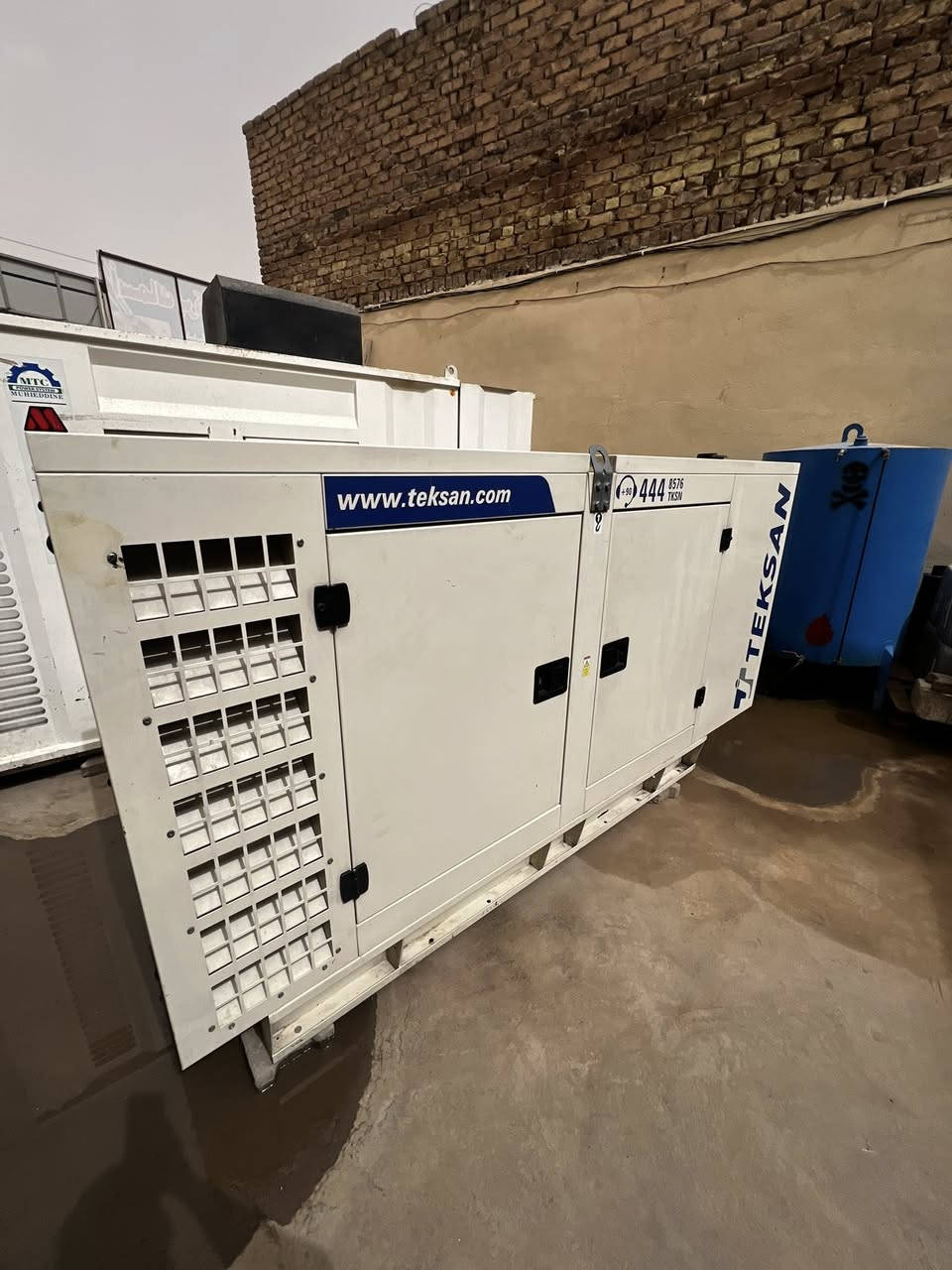 مولده بيركنز 80 kv
كاتم teksan

مولده حلوه كلشي بيهة بلادي ماملعوب بيهة ومامفتوحة شرط الفحص استعمال شخصي وعلى ايدي 

للاستفسار ***********
