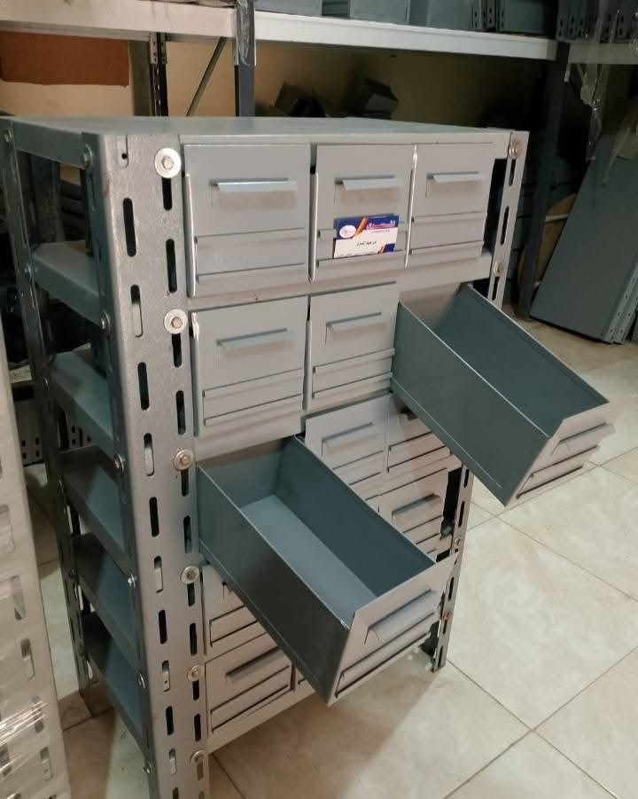 012 05680807   أ.ابراهيم المسري  
وحدة ادراج 15درج معدن بالكامل مدهون اليكتروستاتيك 
 لتخزين المسامير والعدة 
لمحازن قطع الغيار ومصانع الحديد والصلب وورش الصيانة 
مقاس الدرج /  ارتفاع 12سم- عرض 14سم- عمق 28سم
مقاس الوحدة / ارتفاع90سم-عرض54سم- عمق 33سم
مخازننا:االوراق 
 تواصل ت📞/012056808***********53                          
واتس اب / 01205680807
☑️متاح شحن داخل القاهرة والجيز


**إذا كنت صاحب هذا الإعلان وتريد حذفه لأي سبب، رجاءا أرسل رسالة إلى الدعم الفني**
