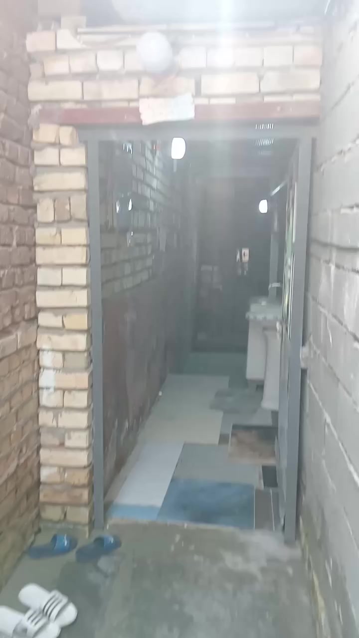 سلام عليكم نصف قطعة خلفية مساحة 62 للبيع السعر 40بيت عكادة العنوان حي السفير خلف  اسواق أبو عراق الرقم بي واتساب طابو زراعي ***********
