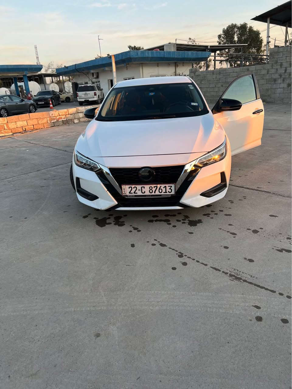 نيسان سةنترا موديل ٢٠٢٢ نةنها ٤٩ هةزار رويشتية دوو پارچة سبوخ بي داخلي بي ارباك دةعامي لو دةعامى بةشةرت بي تةعديل داروو بةردي بة شةرت تحويل وكالة بةشةرت شوين هةولير نرخ ١٣٤ 
*********** أربيل, العراق
