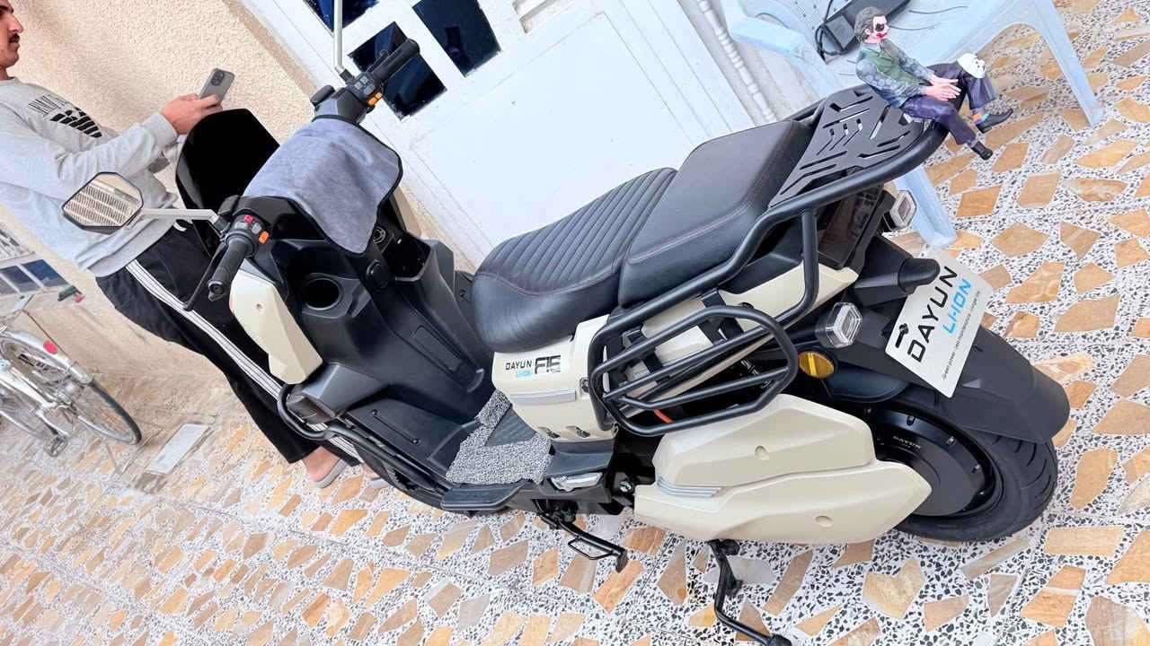 دراجه شحن اباجي ام نجمه
بطاريات ليثيوم 
مستخدمه شي قليل 
سعر 1200
***********
واتساب مفتوح ✅
