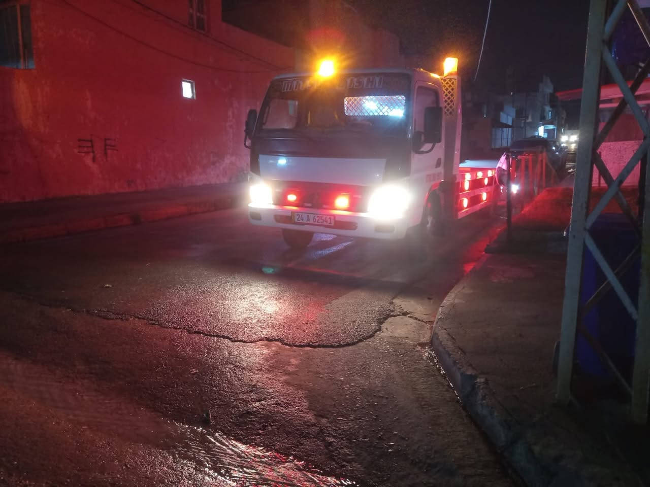 سلام عليكم اخواني الاعزاء عندي هاي الكنتر موديل 2014 سيارة كفالة عامة رقم سنوية كلو جدد *********** سعر 230ومجال عنوان دهوك
