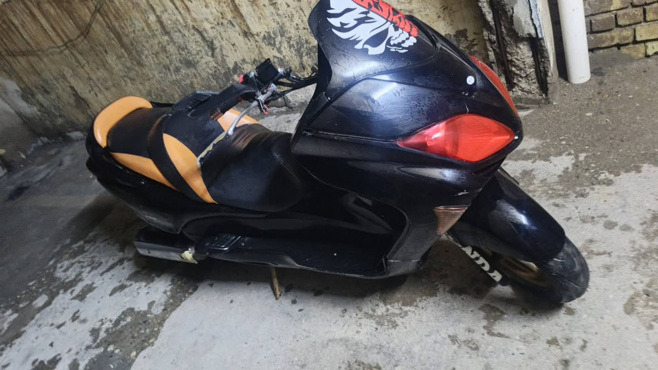 سلام عليكم ورحمة الله بركاته فورزه 08 للبيع أوراق كامله دراجه حلوه ما بين نقص  رايدهه مليون و ميه 1100 وبيهه مجال العنوان ديالى خان بني سعد ***********
