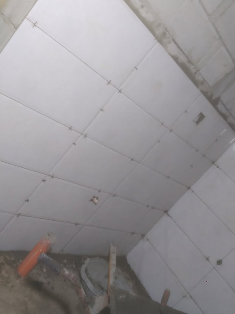 مقاولات عامة
بناء هيكل طابوق او بلوك او فرمستون 
تسليم مفتاح 
سيراميك جداري وارضي وبورسلين وبايات درج 
لبخ ومخمر 

***********
