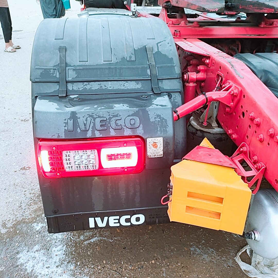 سلام عليكم افيكو موديل 2021 كاتي  فول مواصفات رتادير كامرات جانبيه بالمري   بتخم ويل كب اصلي الماني  حساسات اطارات    تشغيل بصمه بلادي دبل مناميه  موجود حالي في بغداد حي اور لاستفسار. ***********2
