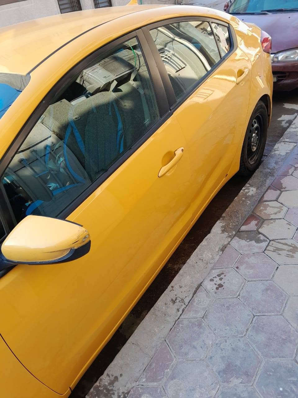 السلام عليكم 
فورتي ٢٠١٥ وارد امريكي محرك ١٨٠٠
رقم بغداد باسمي تحولي ثاني يوم تخم تاير جديد باتري جديد السعر ٩٥ وبيه مجال للشراء العنوان بغداد الحريه م *********** ابو نور
