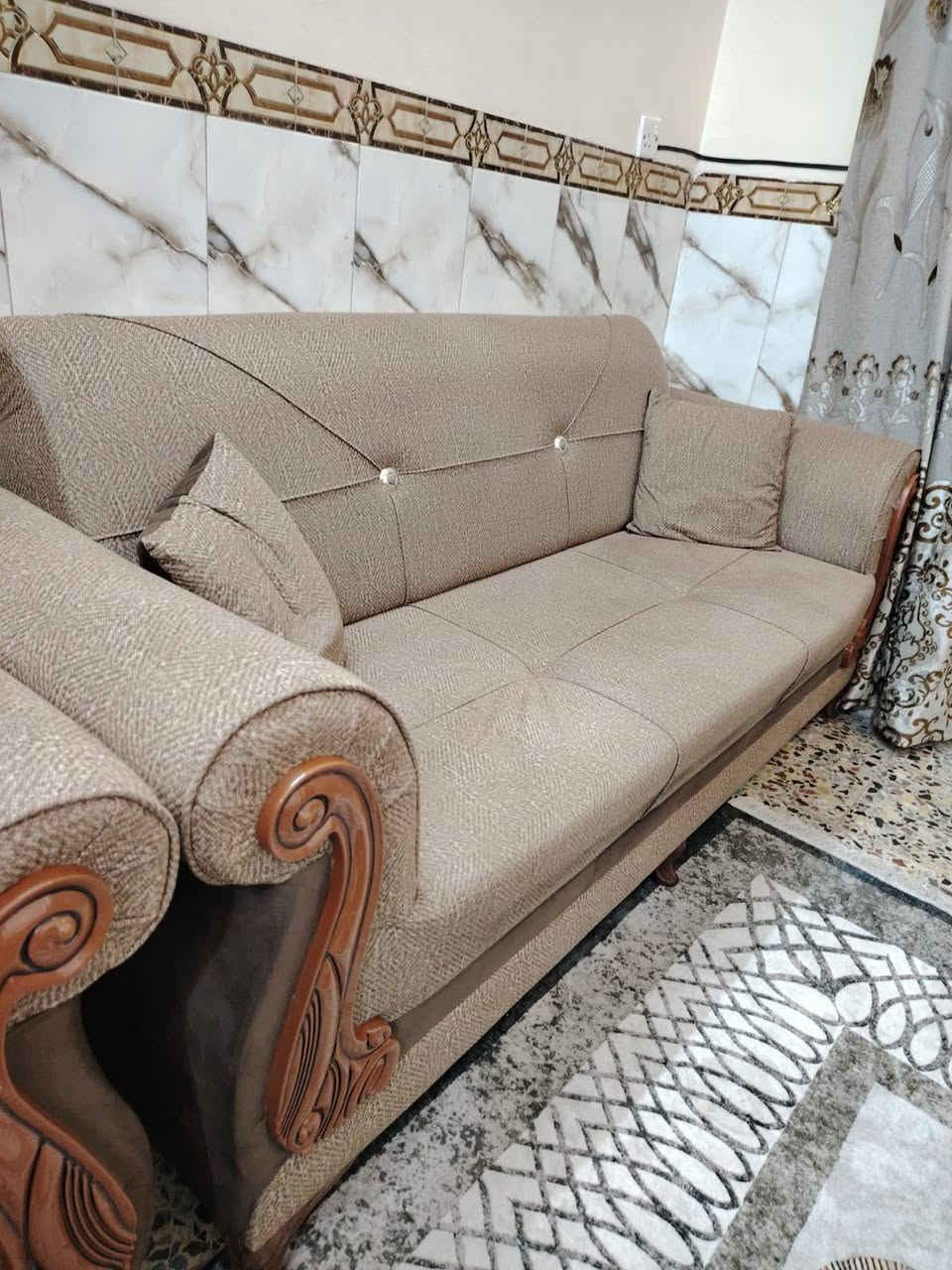 تخم ٨ مقاعد بدون كراسي سعر ٣٧٥ بلديات ***********
