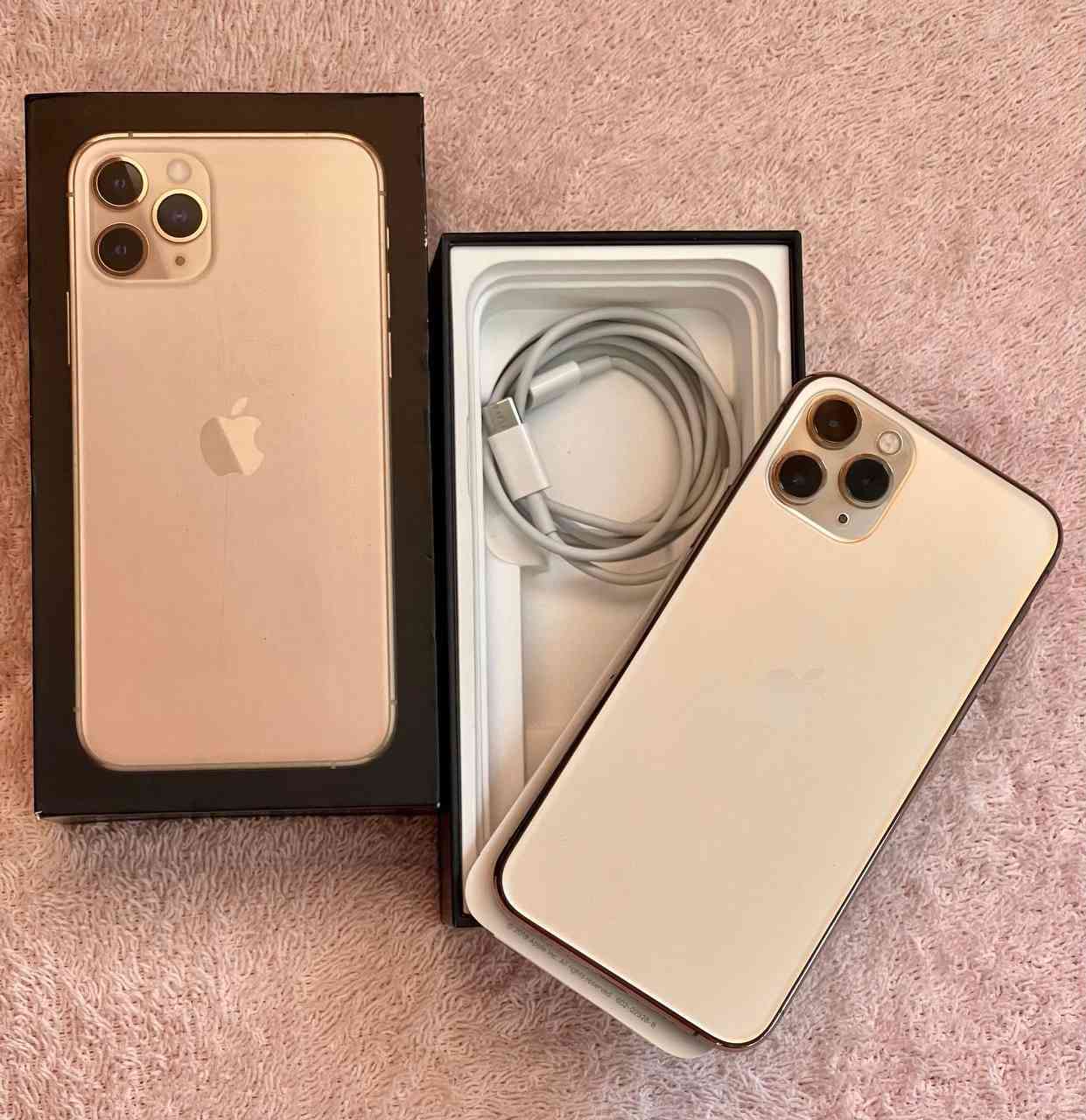 ألسلام عليكم عندي أيفون 11 برو ماكس  فول فول نضافه #دبل سيم كرت  #بطاريته_100  مبدله أصليه شركه  بل شحن قطاره 
الجهاز شرط من كلشي ومن كل خلل  فول بل تصوير يخبل  #عليه بكج حمايه مغلف  بل كامل ببي اف وعدسات ولصقه أصليه وعدسات أصليه وكفر اصلي ويا #سعره 300


**إذا كنت صاحب هذا الإعلان وتريد حذفه لأي سبب، رجاءا أرسل رسالة إلى الدعم الفني**