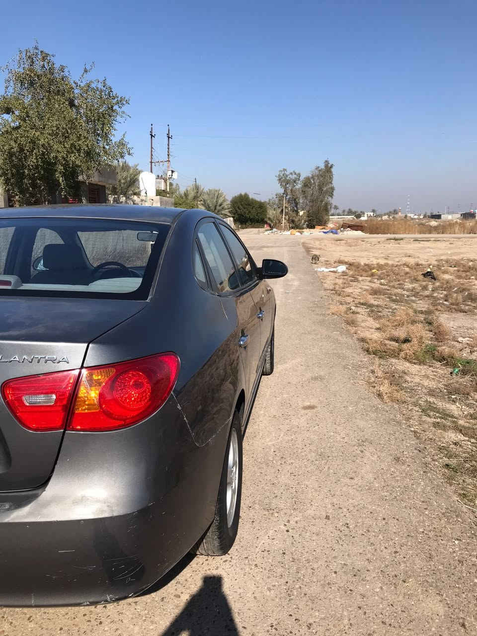 السلام عليكم هيونداي النترا 2008 رقم بغداد انگليزي بأسمي سنويه لحد 2029 هزه جديده السياره بيها اربع قطع صبغ اثر شخوط محرك 2000 دوش  تبريد شغال  تدفئه شغاله 
السياره تخم تاير جديد 4 ويل كب حجم 15 يدات نيكل فتحه سقف تحكم مري شاشه السيارة جاهزه من كلشي 
السعر ٩٥ وبيها مجال بسيط للبيع او المراوس حسب القناعه 
للاستفسار الاتصال على الارقام التاليه 
كورك /***********
اسيا /***********
المكان المحموديه اللطيفيه

