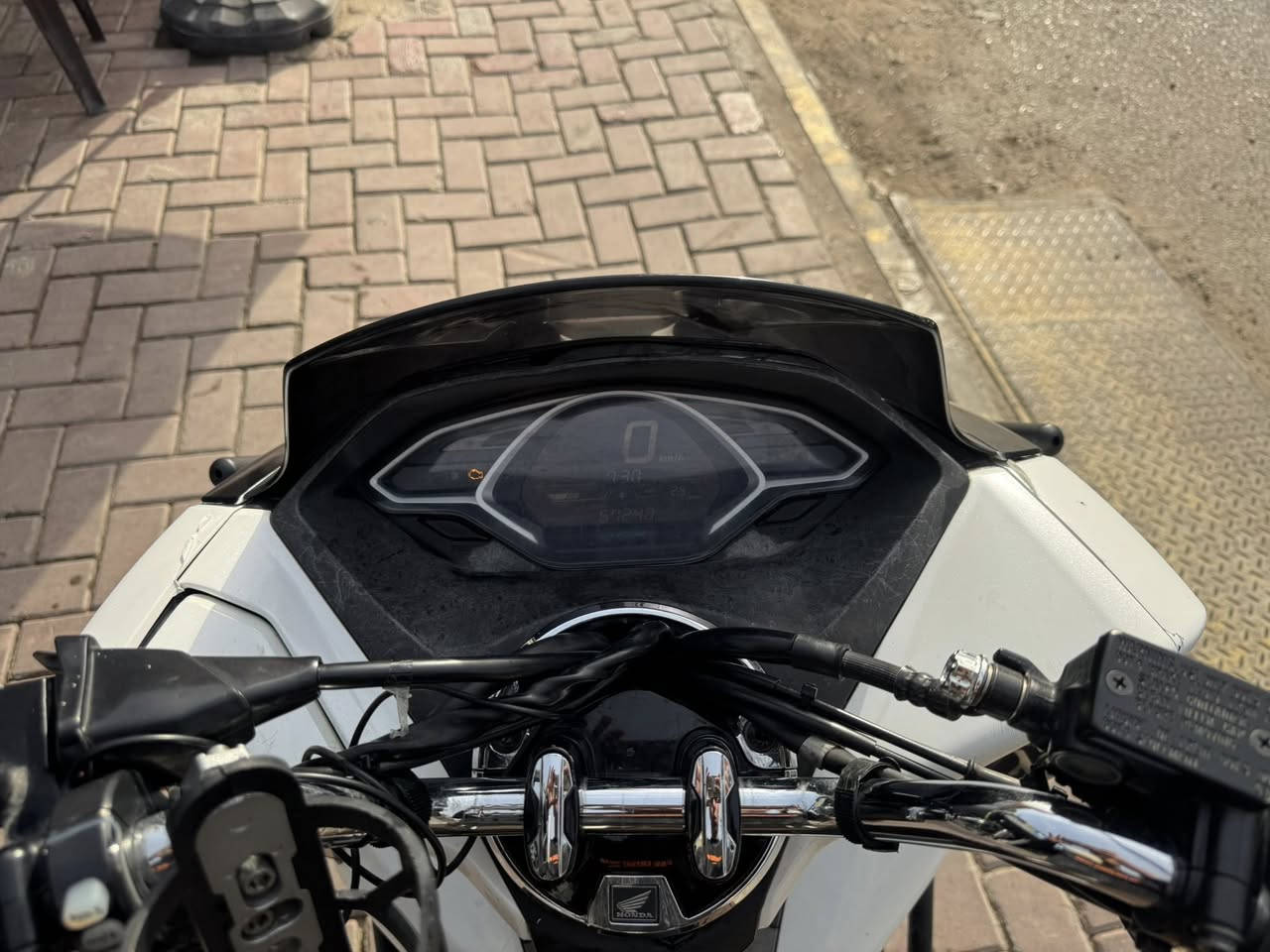 بيسي اكس الجيل الثالث كوري للبيع
سلام عليكم بيسي اكس الجيل الثالث كوري للبيع دراجة حيل نضيفة حساس زدحام ستان كهربائي ددفه يدات ثنيهن دراجة ماشيه 67 الف دراجة حيل نضيفة. سعر 14ونص$ وبيه مجال كلش بسيط 
العنوان بغداد الكريعات 
الستفسار لاتصال على الرقم ***********
