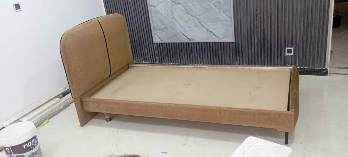 السلام عليكم
جرباية خشب نفر واحد نضيفة للبيع 
الدورة / حي الميكانيك
***********
متواجد واتس اب بغداد, العراق
