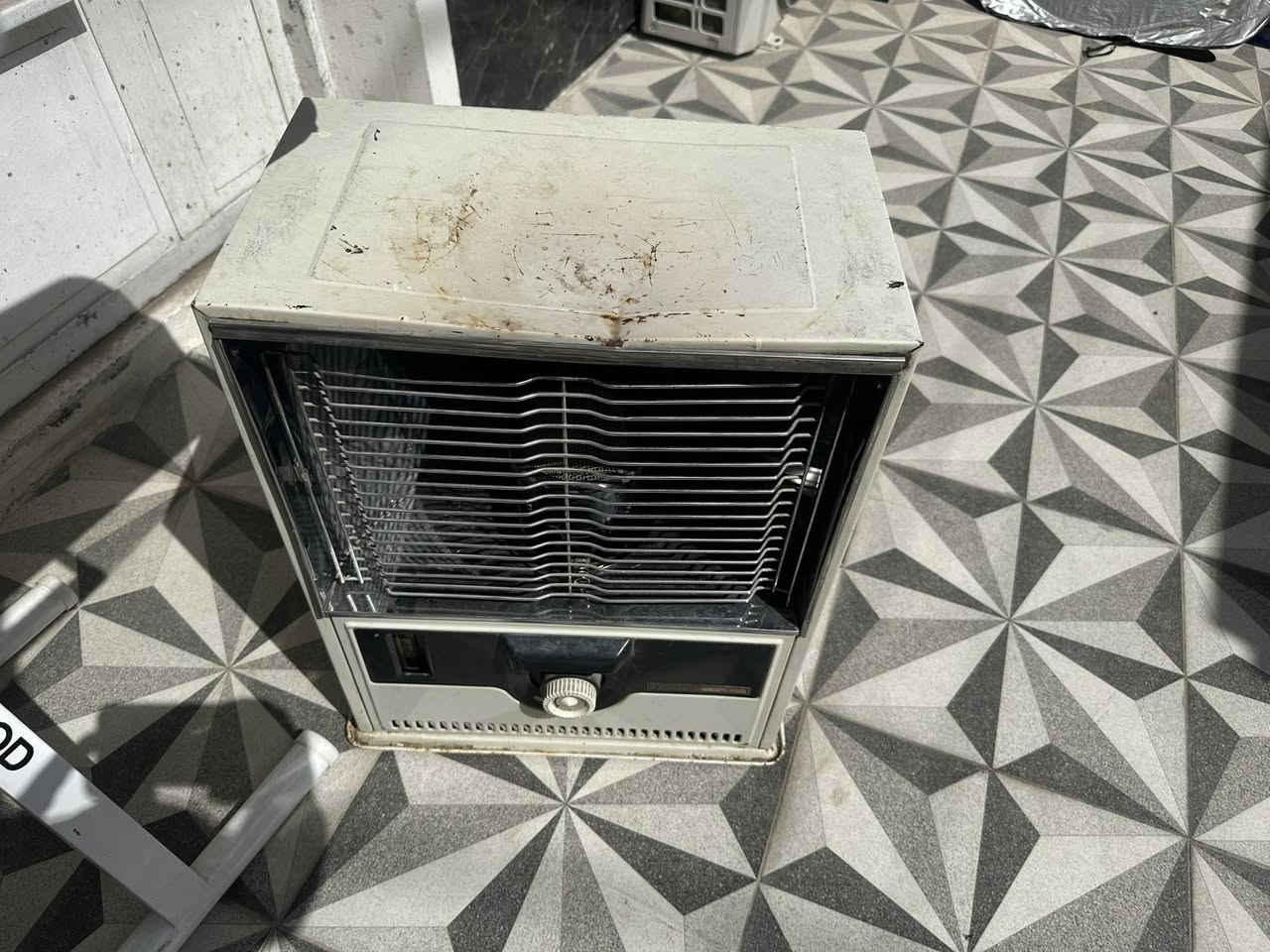 عندي هذه الغراض للبيع


**إذا كنت صاحب هذا الإعلان وتريد حذفه لأي سبب، رجاءا أرسل رسالة إلى الدعم الفني**