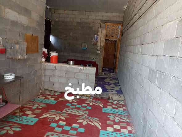 السلام عليكم بيت 100م للبيع رباط كونكريت ارتفاع 3متر سقف سندويج البيت علنص ماكامل مكان خلف جامعة كربلاء حي الشكر بصف حي تلعفر السعر 18 عقد 35 مسجل يم المختار ***********
