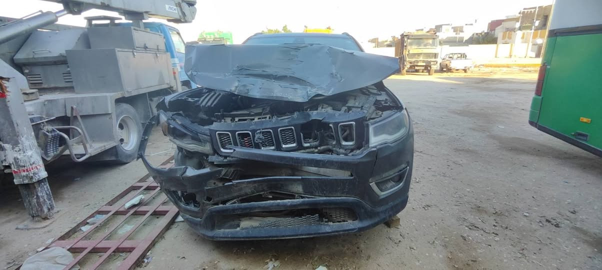 جيب كومباس تريل هوك اعلى فئة موديل 2020
حادث كما موضح بالصور
السيارة باسمي رقم الماني بغداد 
مكانها بالنجف 
***********
قيم سعرها واخذها
