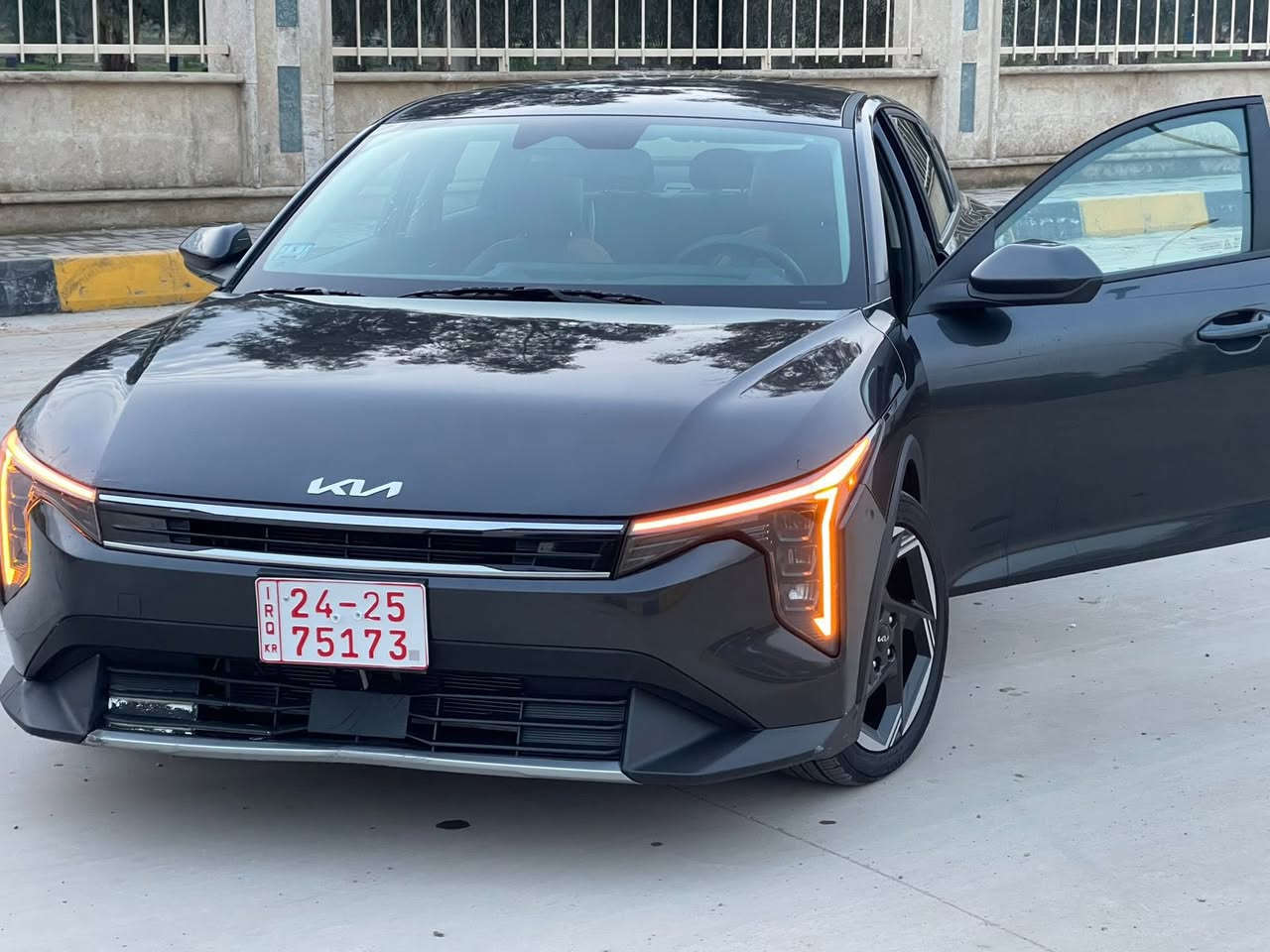 � شركة أرض السلطان [CSR34]
🔥Kia K4 2025 EX🔥
لبيع وشراء السيارات 🚙
ونقلها واستيرادها من المزادات الأمريكية 🇺🇸 والكندية 🇨🇦
إلى كافة المنافذ الحدودية العراقية 🇮🇶

📍 موقع الشركة: العراق، دهوك، تيرمنال
📞 الإدارة:0774,083,5484
💸للاستفسار على الاسعار:0750,429,6877
📦 المزادات والشحن
والاستيراد:0787,000,1713
