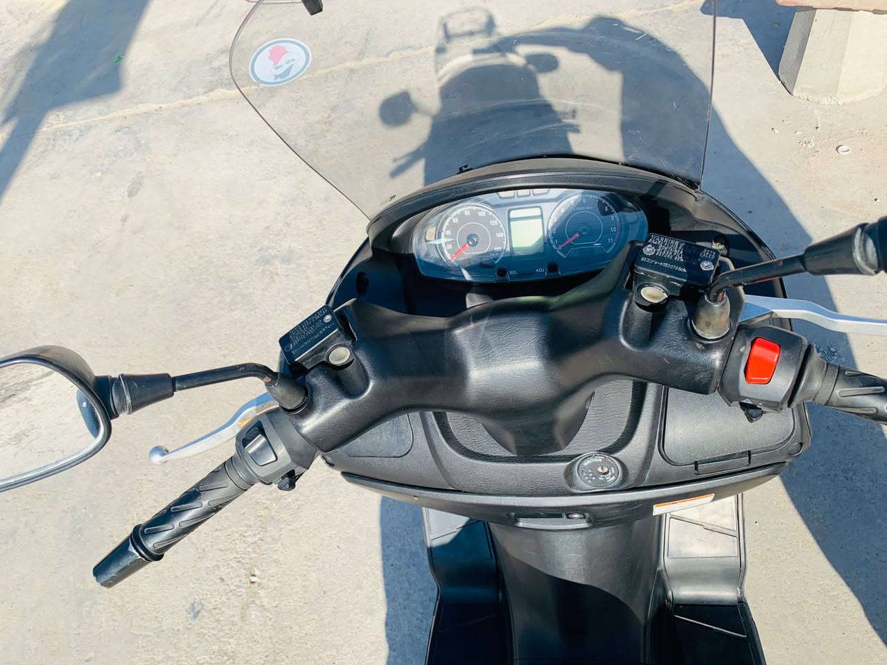 للبيع مابيه اي نقص بس غطه الباتريه كفاله السعر مليون 250 اتصال وتساب ***********
