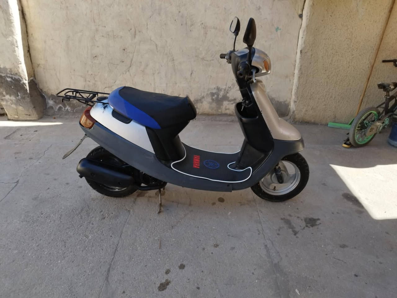 دراجه بطه للبيع نضيفه كلش مكينه مامفتوحه ناعمه اي صوت مابيه شلعه قويه ٦٠ دك كهربائيات كله شغاله دراجه خير من الله سعره ٣٠٠ اليريده يجي خاص


**إذا كنت صاحب هذا الإعلان وتريد حذفه لأي سبب، رجاءا أرسل رسالة إلى الدعم الفني**