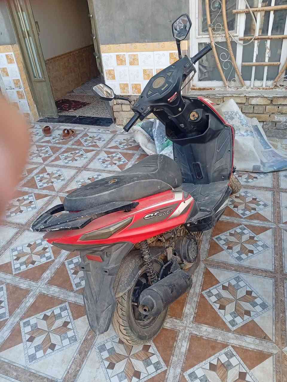 سنكس للبيع كلشي شغال بيهه عوزهه بس هندر 

سعرهه 175 وبيهه مجال مكان ديوانيه مركز

***********
