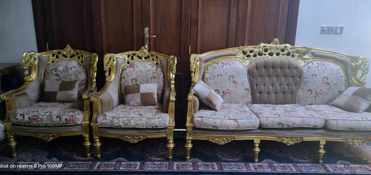 للبيع تخم مصري زان مطعم بورق الذهب مشتري ب ٣ إلا ربع   نظافه وسط نريده ب ٧٥٠   ١٠ نفرات مع طبله مرمر كبيره وثنين زغار 
‏‪0783 044 7991‬‏ ابو كرار  
الاتصال عالرقم
