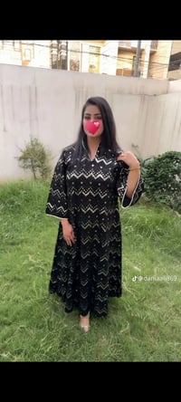 دراعه 44 • فستان 46 • نسائي