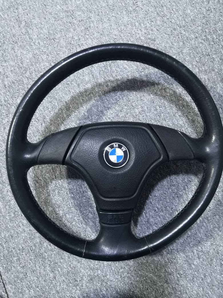 سوکان و ئێرباگی BMW پاکو جوانە ئێرباگی نەتەقیوە جێگەی هۆرینو برغوو هەمو شتی مەزبوتە
ستيرن و ايرباك BMW نضافة ايرباك ماتاك مضبوت شمشمل, السليمانية


**إذا كنت صاحب هذا الإعلان وتريد حذفه لأي سبب، رجاءا أرسل رسالة إلى الدعم الفني**