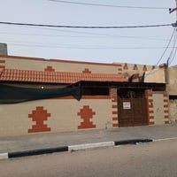 القبله حي الشهداء • ٢١٠م • كراج وحديقة