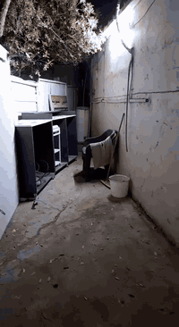 سلام عليكم 
متاح بيت.  مساحه ٤٠٠م 
مال وقف السني. 
  العنوان كراده داخل 
المساحه 400 متر.  
السعر 200 مليون
تواصلوا 
*********** وتساب
