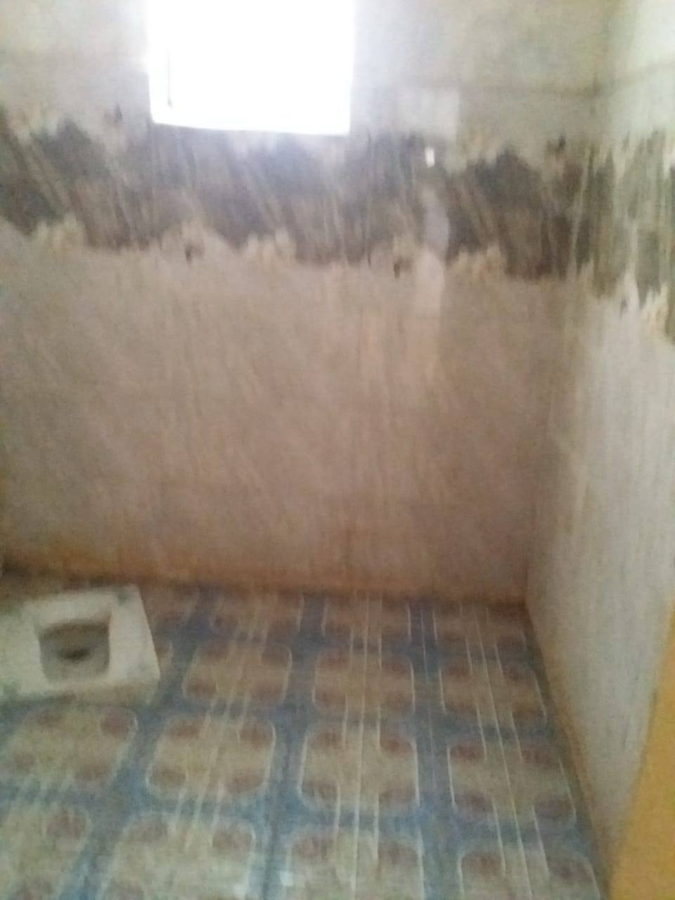 دار للايــــــــ🏠ـــــــــجار الموقع بالمهندسين خلف العاب مدينه ارض بابل
بيت للايجار المساحة160م طابقين 
يتكون البيت من غرفتين نوم وصاله وهول ومطبخ وصحيات 
وكراج سيارات وسقيفه 

ملاحظه  مطلوب عائله صغيره ومحترمه 

🌎#العنوان حله شارع 80 مال النجف بل مهندسين خلف مدينه الالعاب ارض بابل 

سعر الايجار//300//

اكثر ستفسار مراجعه مكتب الجشعمي للعقار 

           ((( بإدارة احمد الباشه)))

     ***********  ☎️

***********☎️
