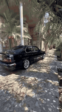 سلام عليكم
للبيع بي ام 525 مسكر
كير عادي
مكينة وكير كفالة عامة
تبريد ثلج
غرفة جديدة
حدادية جديدة هستوني شادهة
رقم نجف سنوية نافذة صارلها 4سنوات تريد تحويل تريد وكالة 
السعر 48ورقة وبيهة مجال
مكان السيارة البصرة قضاء الزبير
الاتصال
***********
