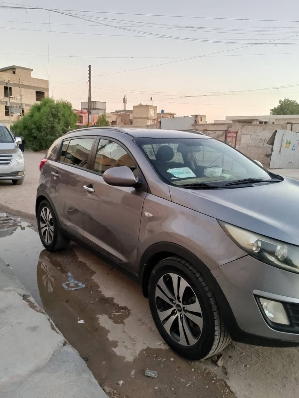 كيا سبورتج للبيع 
موديل 2014
وارد خليجي بيها شبر صبغ فقط اثر طخه مال تكتك
مكينه 2000 دوش
نص مواصفات 
لون سلفر رصاصي 
السعر 140 اوبيها مجال 
***********
