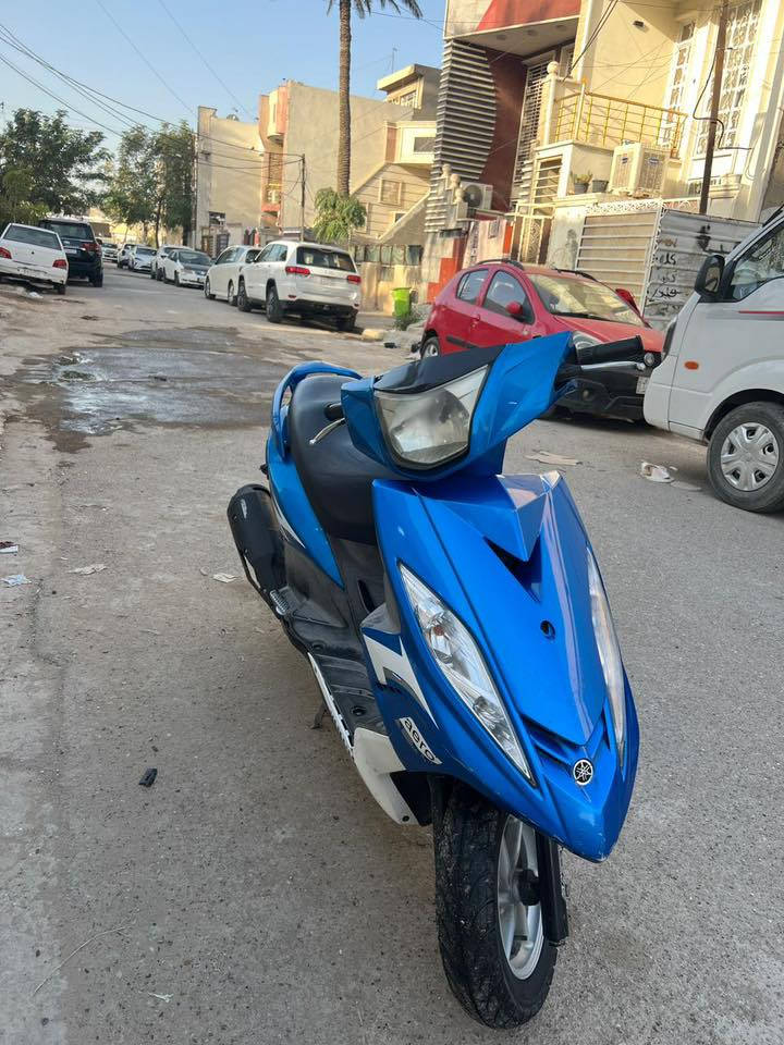 سلام عليكم دراجة جيتي ار بعده بحالة الوكالة مكفوله كفاله عامه شلعه ومعدل شك الكاع  كفرات بلاديه ختم واحد مكاني بغداد البلديات *********** واتساب
