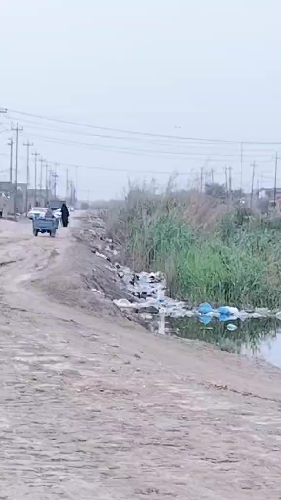 قطعه للبيع نزلت العزوز قريبه على المدرسه..
زراعي مشمول بالمقرنص...
مبايل ***********
