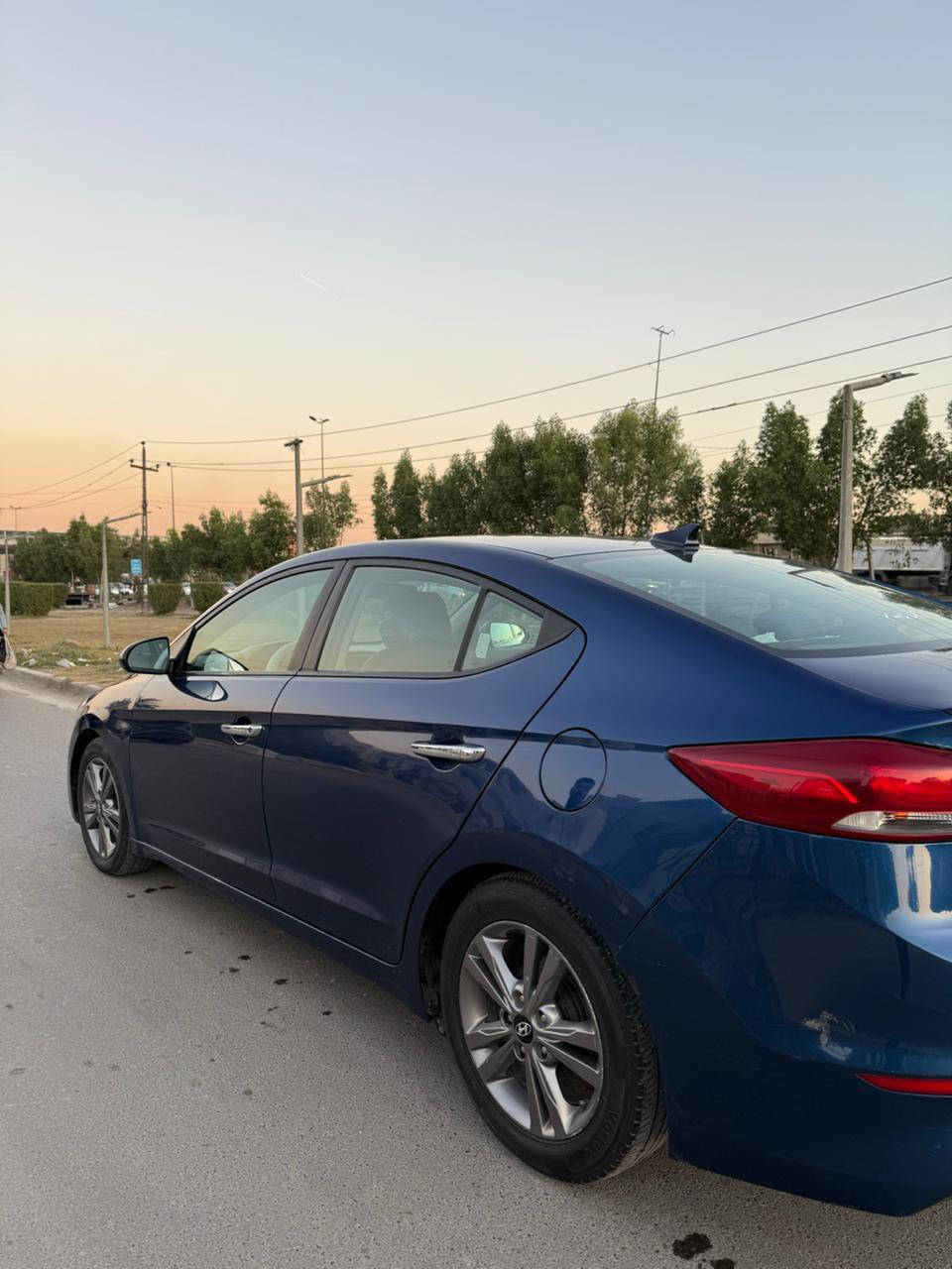 سيارة جاهزة من كلشي تبريد حدادية صدر كله جديد وجاهز سيارة نضيفة
مواصفات السيارة:
-بصمة
-رادارات جانبية
-شاشة
-تدفئة كشنات
-ثلاث انضمة قيادة
-تحكمات التبريد بيانو
.مكينة 2000دوش مامفتوح بيهة ولابرغي سيارة جاهزة من كلشي وحادثهة موضح بل صور
رقم اربيل تحويل ثاني يوم
-مكان السيارة بغداد الدورة
السعر:121وبيهة مجال بسيط
للتواصل:***********
