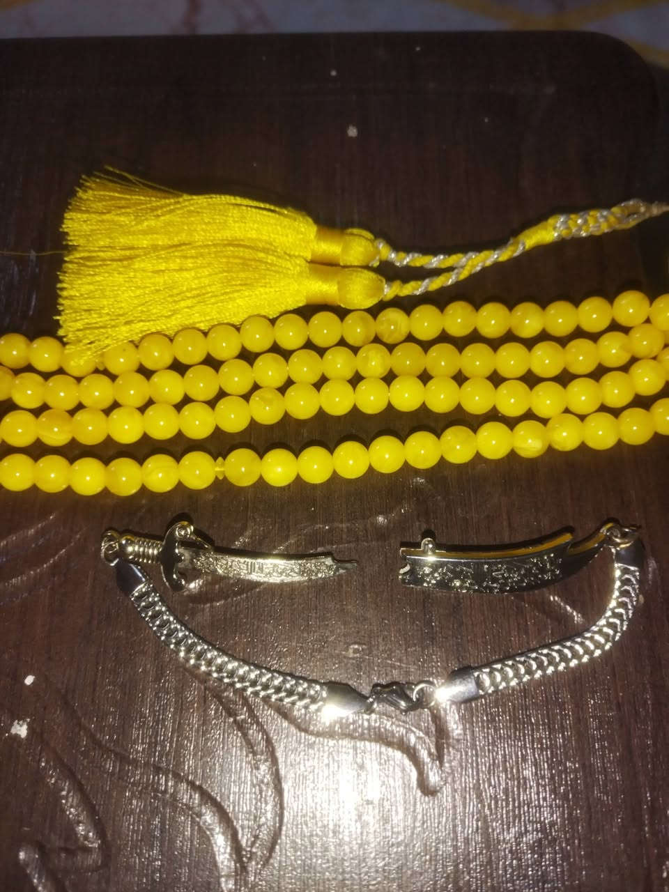 سبحه اتراب كهرب عطر فواح معا سوار سيف الامام على عليه السلام العنوان بغداد الرشاد قرب جامع الصدرين هاتف ***********لايوجد توصيل
