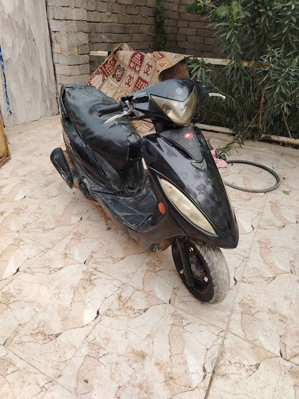 السلام عليكم دراجه جي 4 نظيفه دراجه نشطه شغاله كهربائيات شغاله السعر 200 وبيها مجال الرقم واتساب***********
