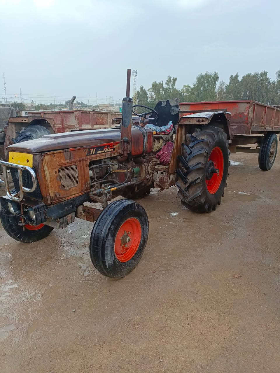 عنتر للبيع 71مديل 86مداور رقم مثنى مكينه حلوه خير من الله تخم تاير بور رفع عل سلولي للاتصال *********** المكان النجف
