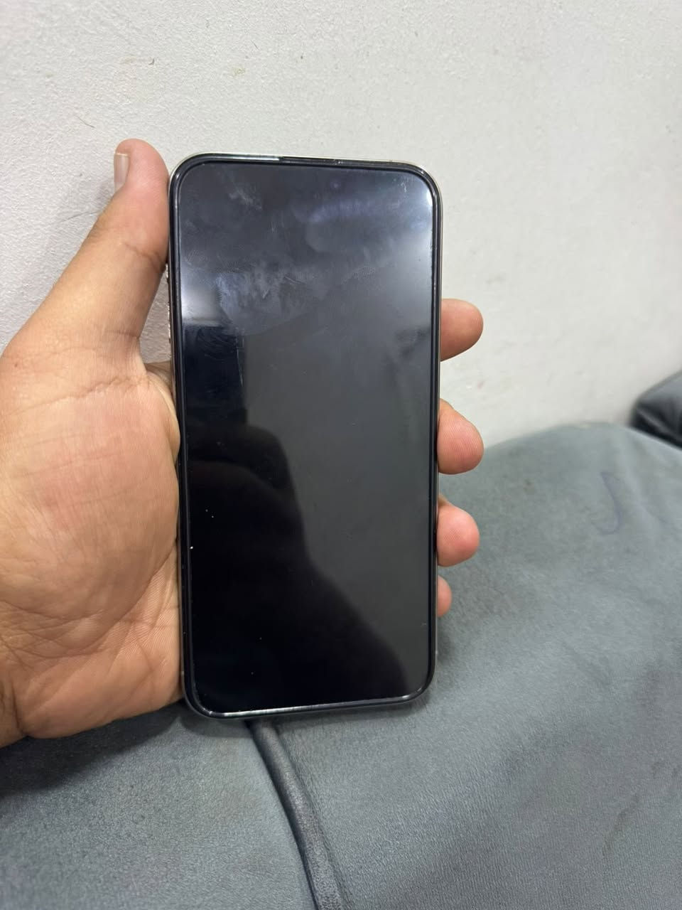 ايفون 15 برو ماكس ذاكره 256 بطارية🔋86 بلادي ع وضع شركة شخط مابي للتواصل ***********
