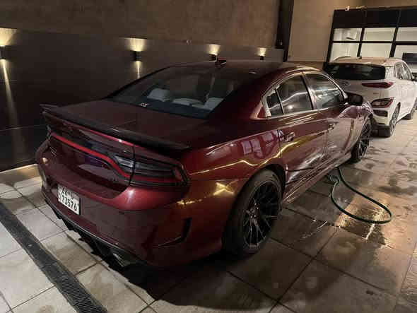 جارجر ارتي للبيع السعر 198 ورقه بي مجال بسيط صبغ جاملغات اثنين اماميات ونص الابواب الامامية ايرباك طاك و مرجع سياره كلش نظيفة بدي مكانيك كله جديد وشرط الفحص مكينة 8 سنلدر مكفوله تخم تاير صدر كله جديد  الاتصال على *********** بغداد منصور
